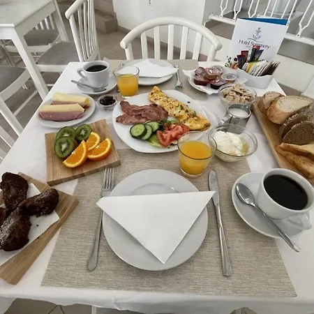 Отель Summery Ликсури