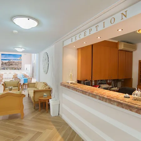 Summery Hotel 3*