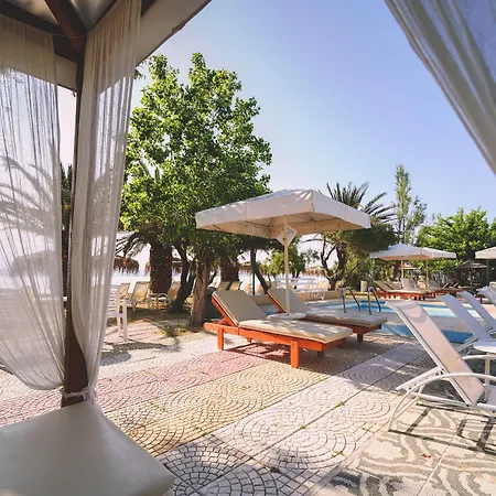 Отель Summery 3*