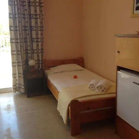 Summery Hotel